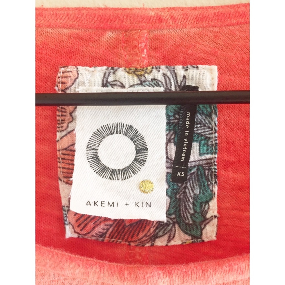 Anthropologie Akemi + Kin Seamed Peplum Tee XS - Picture 3 of 6